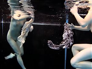 2 dolls swim and get nude super-sexy